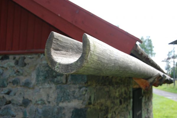 Cost of Wooden Gutter Repair in Hickory